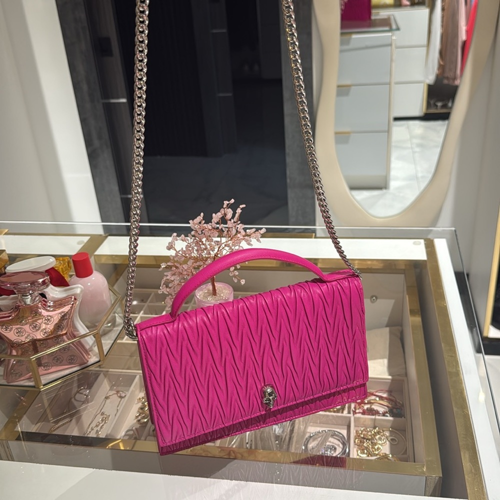 Pink Quilted Women's Bag Alexander MC Queen . - Picture 8 of 8